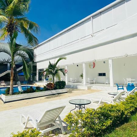 Hotel Mall Santana Del Rio La Dorada Bagian luar foto