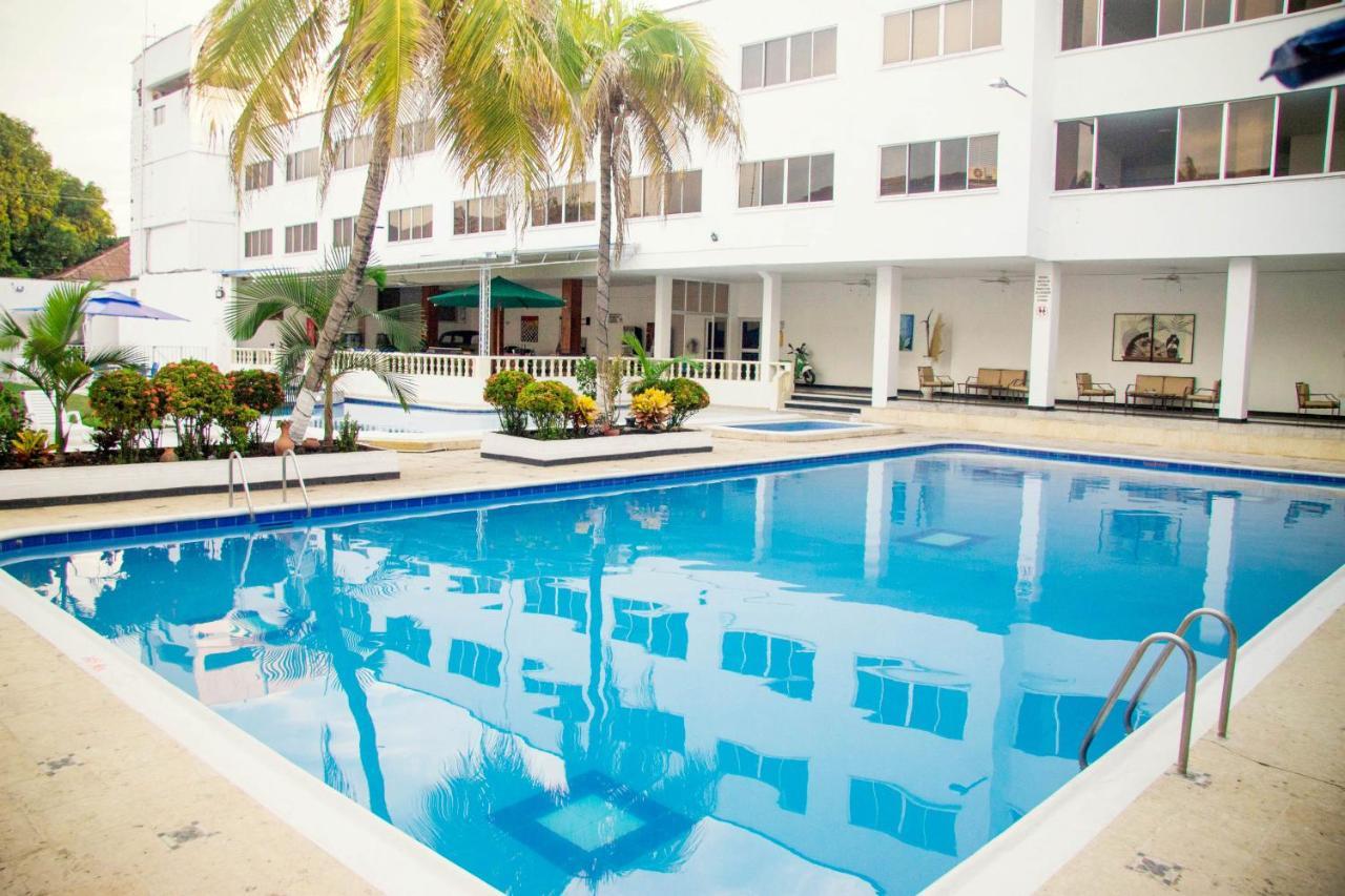 Hotel Mall Santana Del Rio La Dorada Bagian luar foto