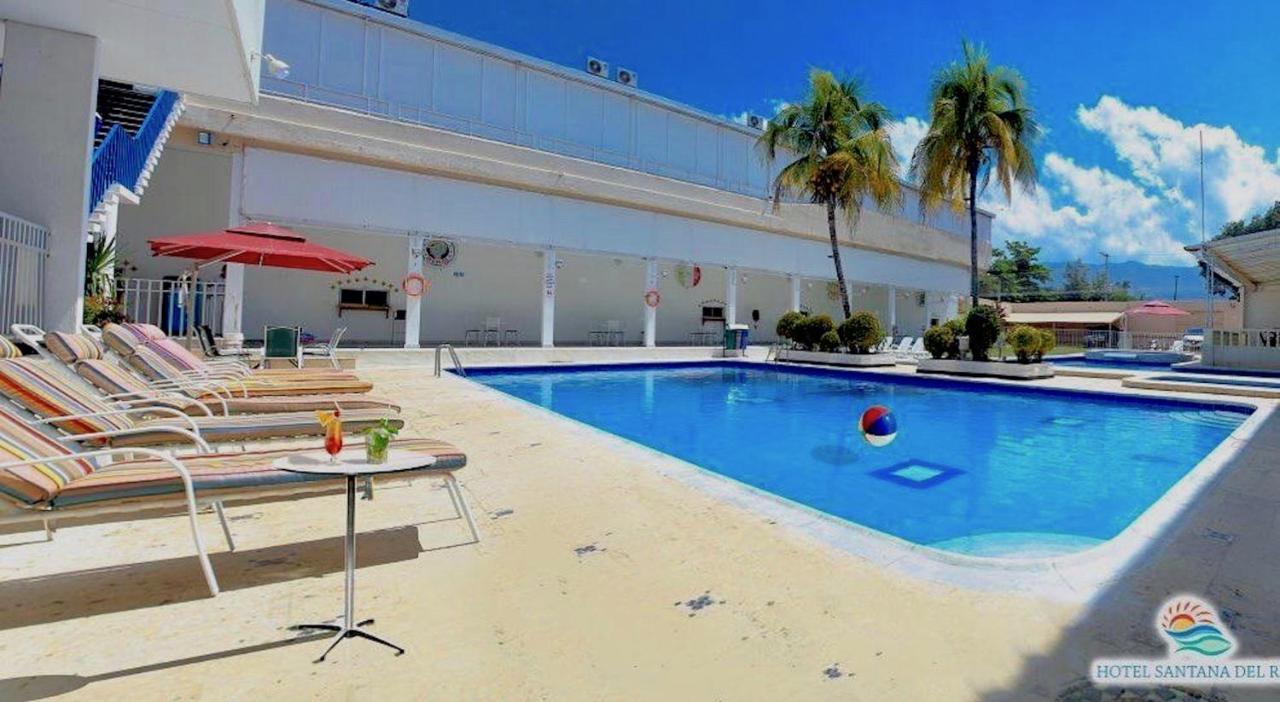 Hotel Mall Santana Del Rio La Dorada Bagian luar foto